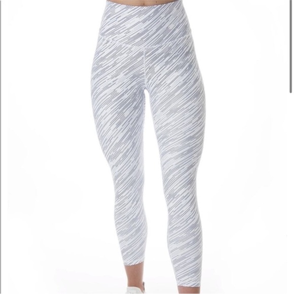 P'tula Desiree II Swift 7/8 Ankle Crop Black White Stripe Leggings Womens Size M - Picture 2 of 7